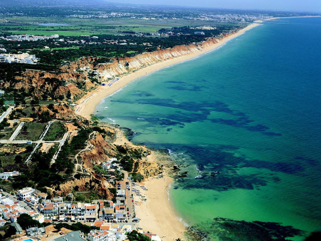 Praias do Distrito de Faro (Algarve), Sul de Portugal © / RTA, ilustração