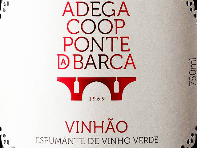 Adega de Ponte da Barca, vinho verde tinto da casta vinhão típico de Ponte da Barca, Viana do Castelo, Alto Minho &copy; Internet, 