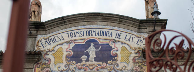 Detalhe do prédio da Faculdade de Engenharia da UBI (Covilhã) &copy; UBI, ilustração