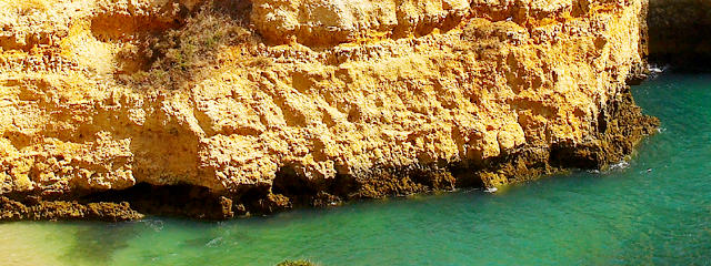 Praia da Boneca, Barlavento, Lagos &copy;  / Visit Algarve, ilustração