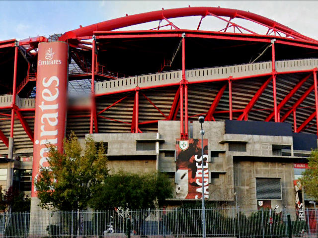 Vista do Estádio da Luz, Freguesia de São Domingos de Benfica, Lisboa &copy; Google Earth Pro