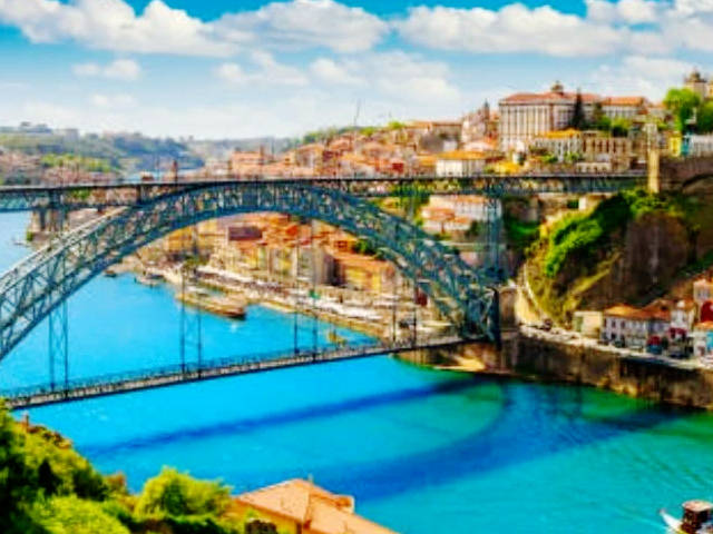 Vista do Porto, Guia de Portugal, Portugal &copy; Internet / Ilustração