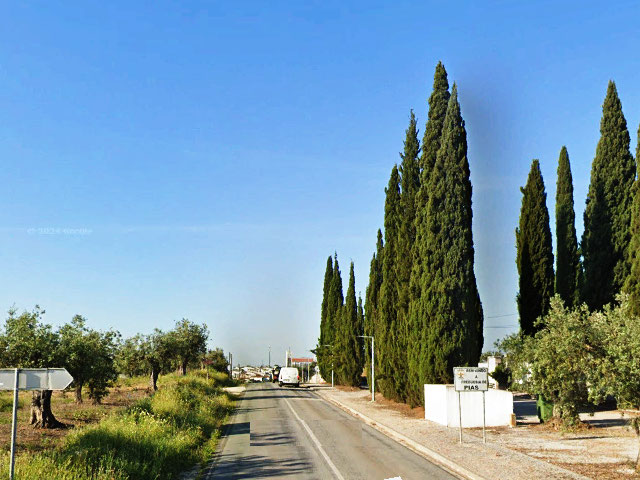 Chegada a Pias, concelho de Serpa (Distrito de Beja), no Baixo Alentejo &copy;  GEP, ilustração