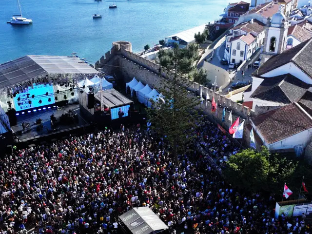 FMM - Festival Músicas do Mundo em Sines, Alentejo Litoral &copy; JN. ilustração